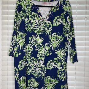 Quacker Factory 3/4 sleeve Tropical Print Tunic w/V-neckline & rhinestones